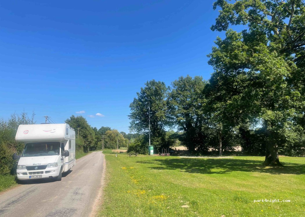 (22530) Mûr-de-Bretagne - D767 — foto 3