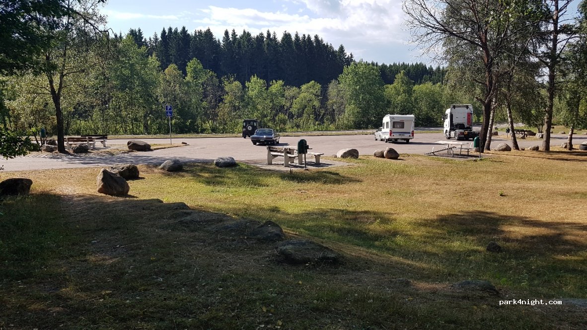 (269 96)  - 386 Lannamärkesvägen — foto
