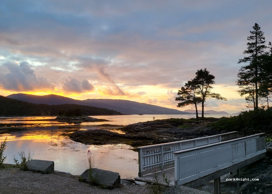 Hansen Trading and Camping — foto