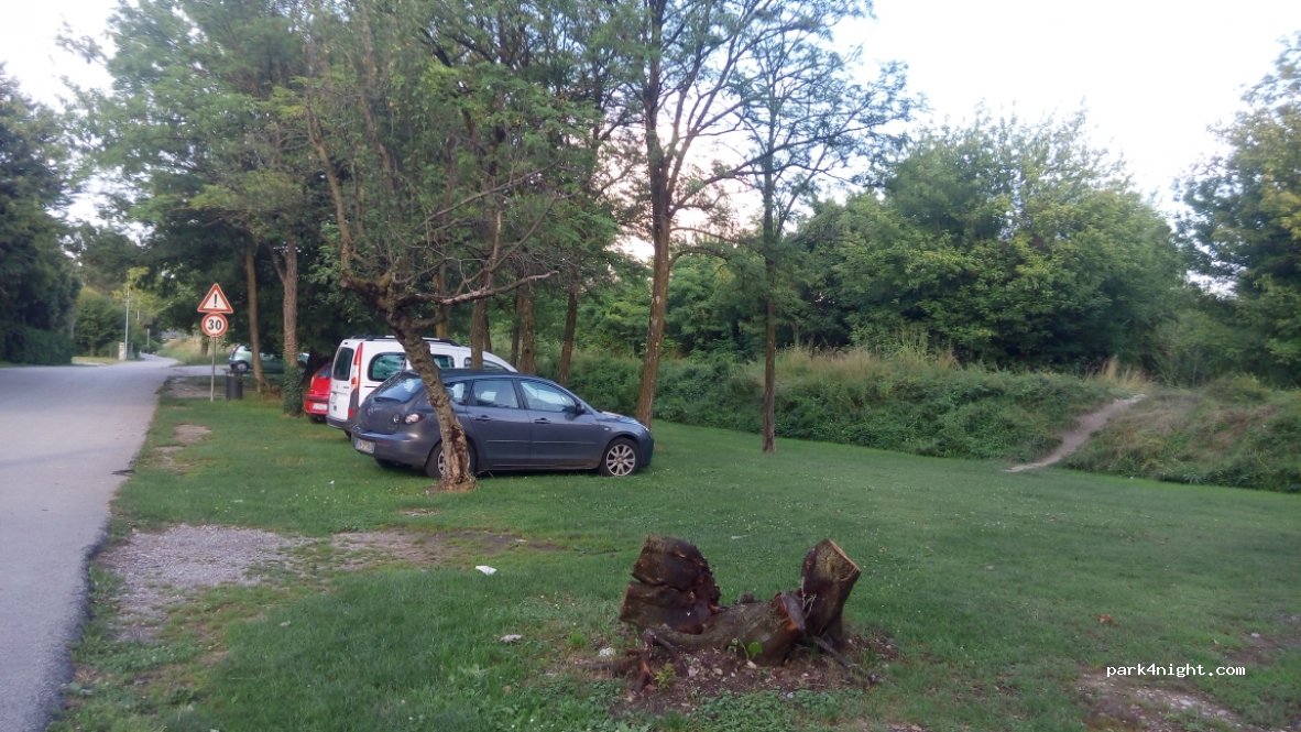 (34072) Gradisca d'Isonzo - 30 Via Lungh'Isonzo — foto 2