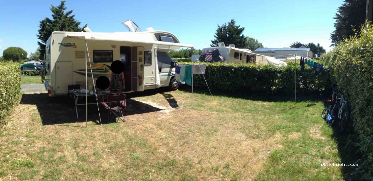 Camping Le Grand Bleu — foto