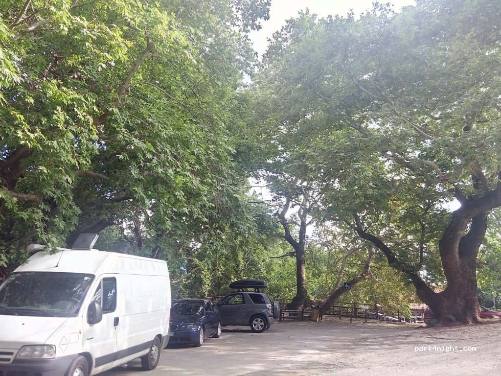 (340 14) Kato Steni - Unnamed Road — foto
