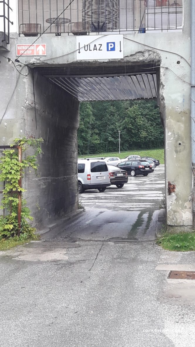 (10430) Samobor - Šetalište doktor Franje Tuđmana — foto 3