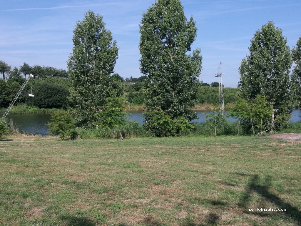 (22270) Dolo - 2 Place de la Liberte — foto 2