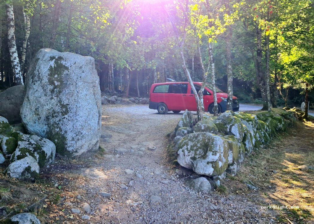 (88640) Barbey-Seroux - 4 La Grande Roche — foto