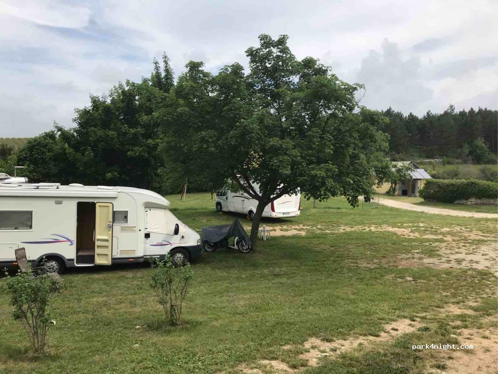 Camping de Revest du Bion* — foto