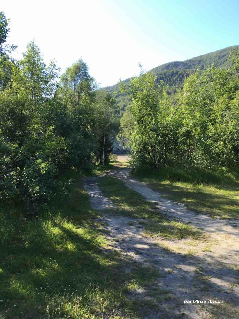 (8226) Straumen - 1 Sekundær Fylkesveg 617 — foto 2