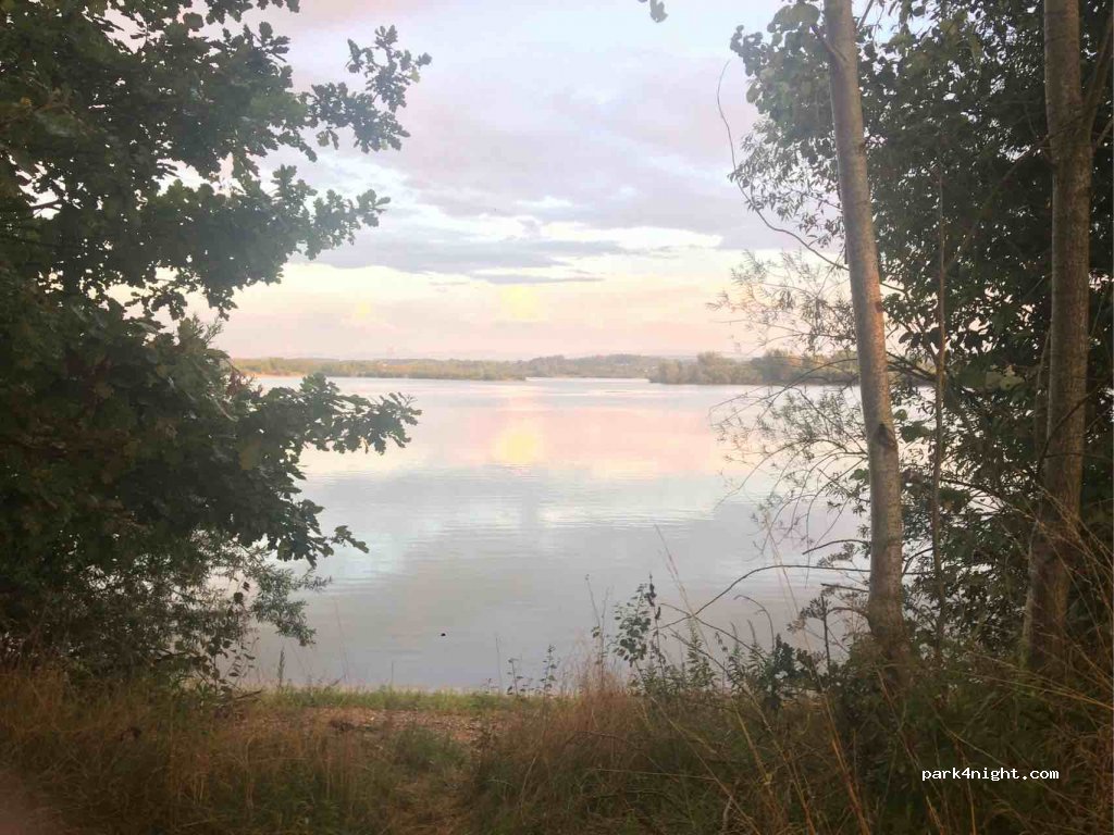 (59-600) Rakowice Małe - — foto