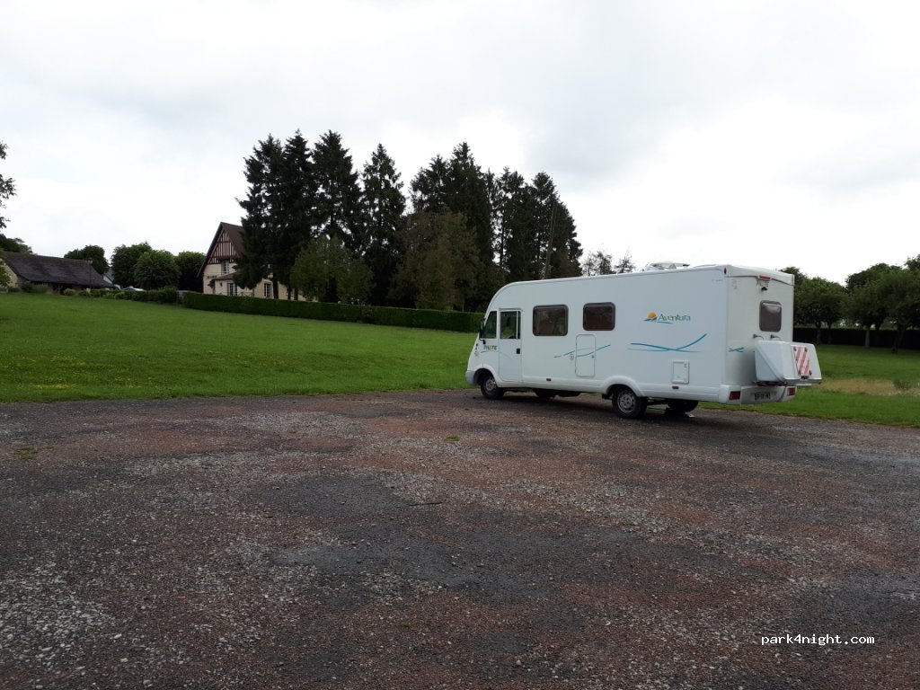 (61400) Saint-Langis-lès-Mortagne - 139 Le Bourg — foto 2
