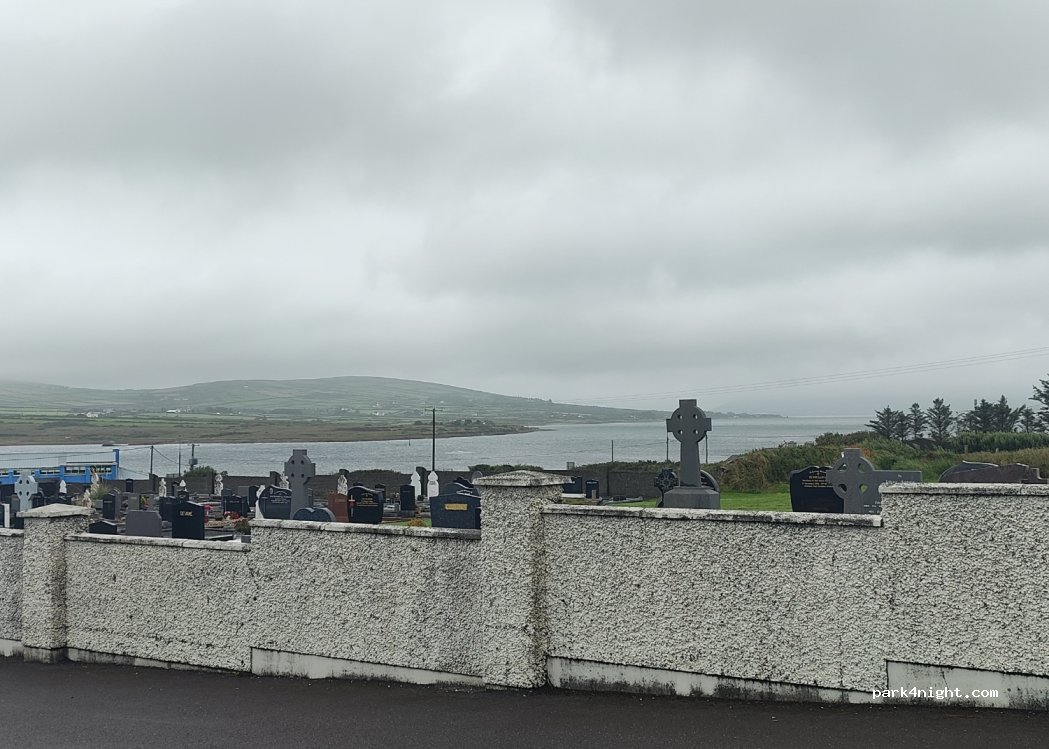 (V23 X368) Portmagee - Unnamed Road — foto 3