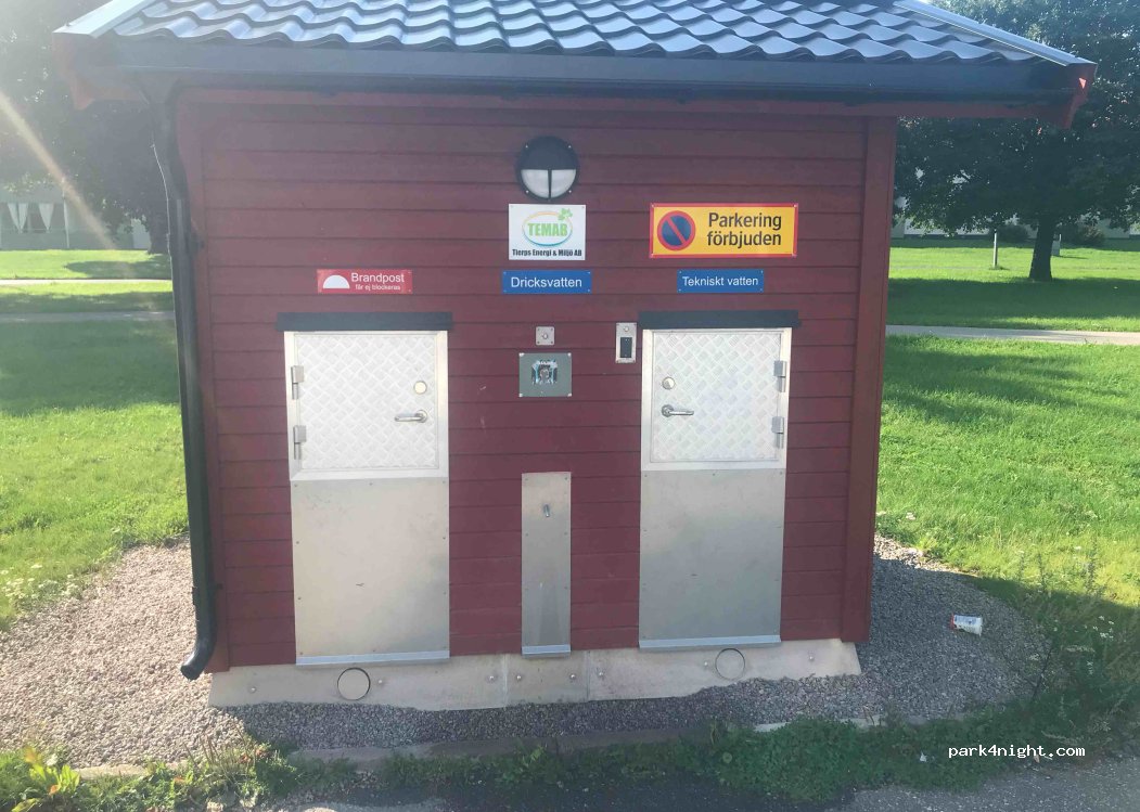 (815 76) Tierp - 18 Nygatan — foto