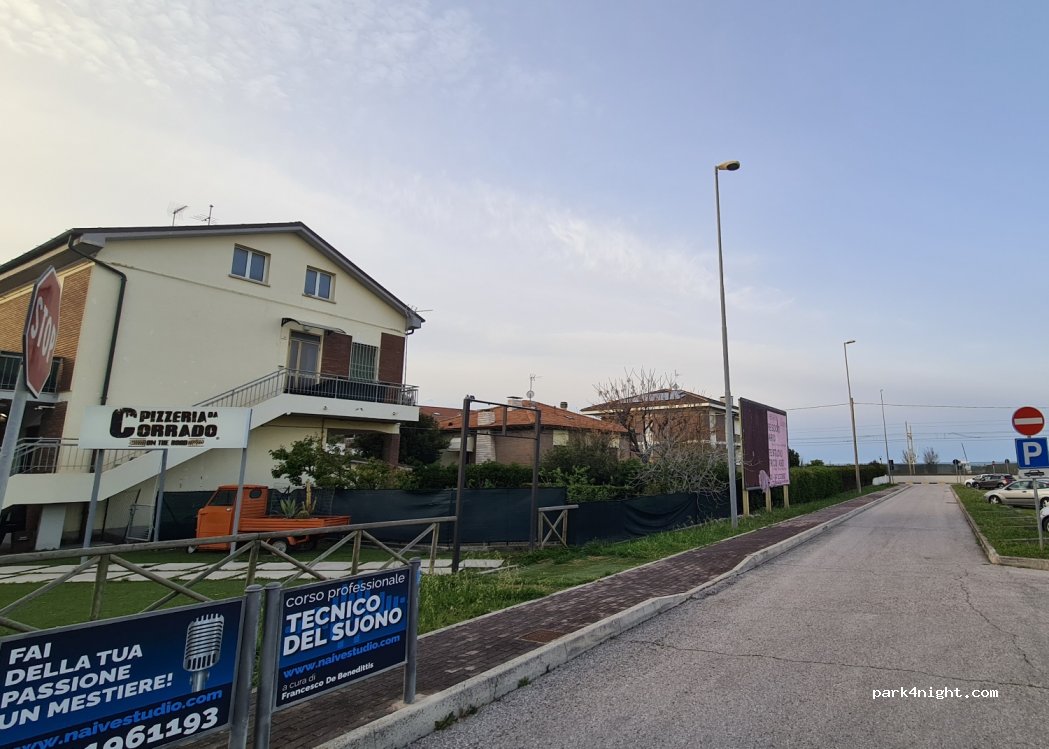 (61032) Fano - 98 Viale Romagna — foto 3