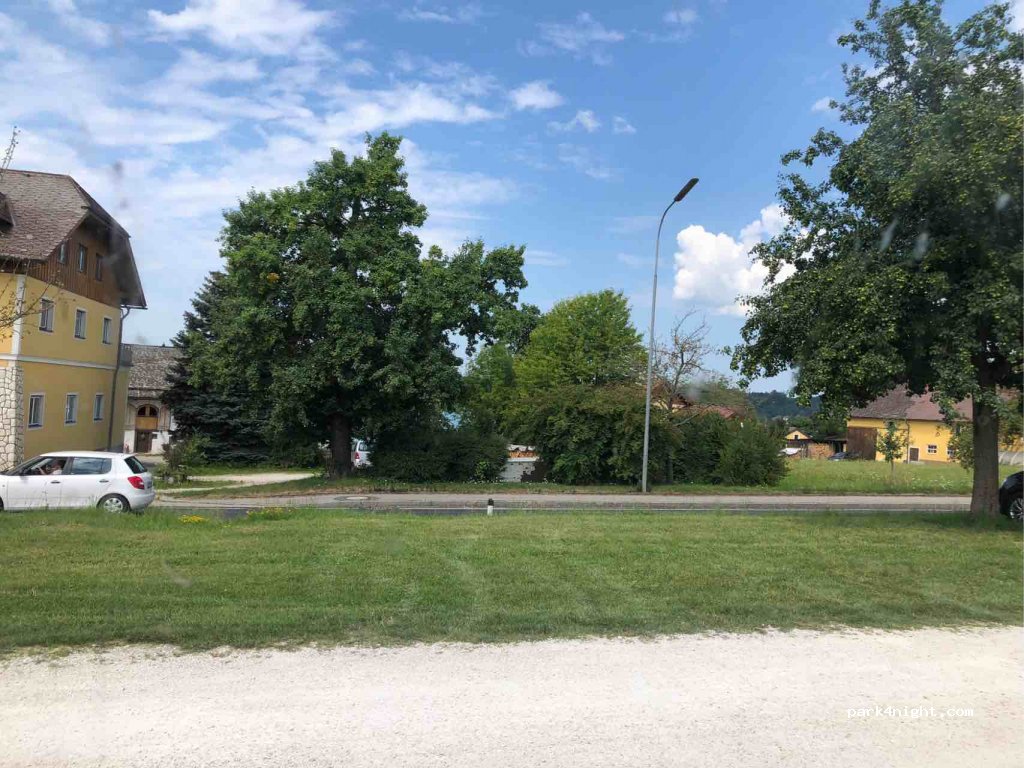 (4861) Schörfling am Attersee - Seeleiten Straße — foto 2
