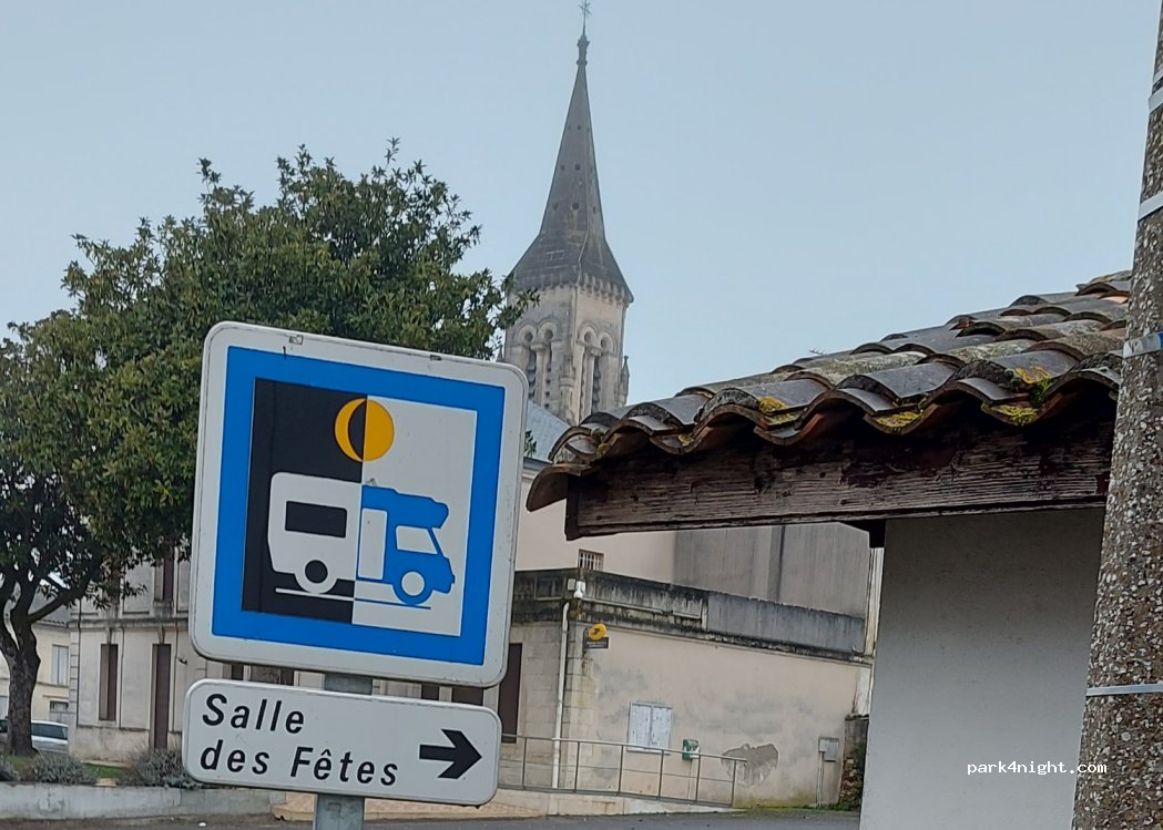 (33860) Donnezac - Le Bourg — foto 2