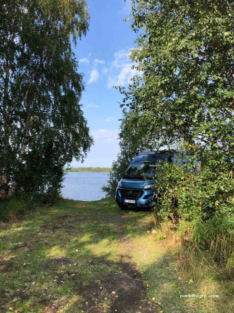(96400) Rovaniemi - 1084 Kemijoen itäpuolentie — foto