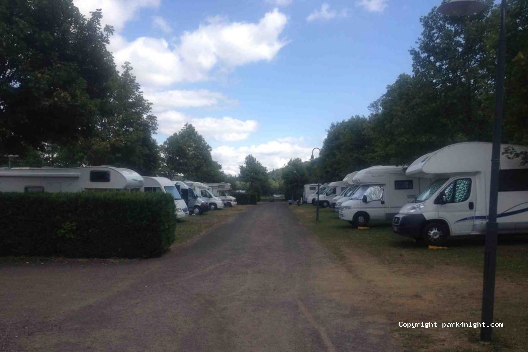 Aire Camping Car Aydat — foto