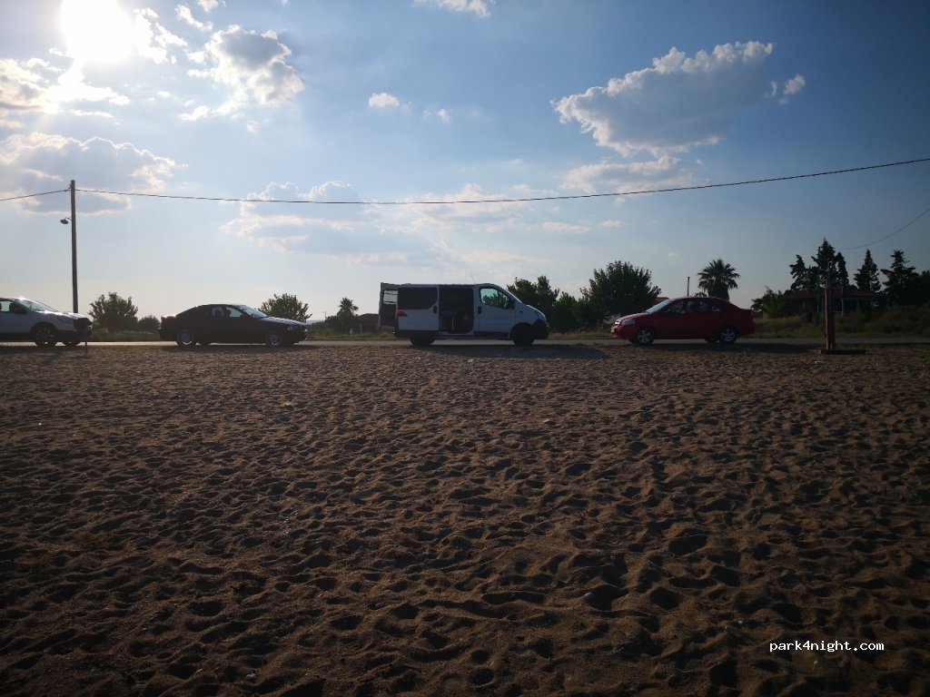 (631 00) Poligiros - Unnamed Road — foto