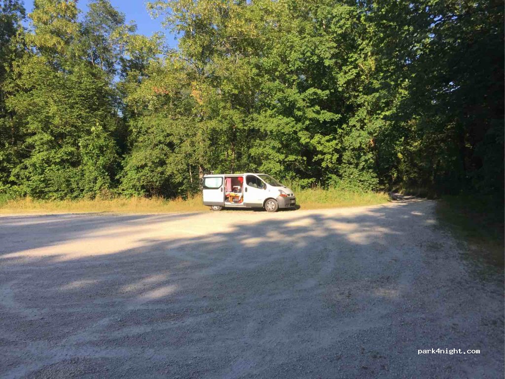 (38380) Entre-Deux-Guiers - 972 Rue de Verdun — foto