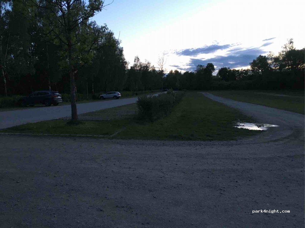 (84307) Eggenfelden - 11 Birkenallee — foto