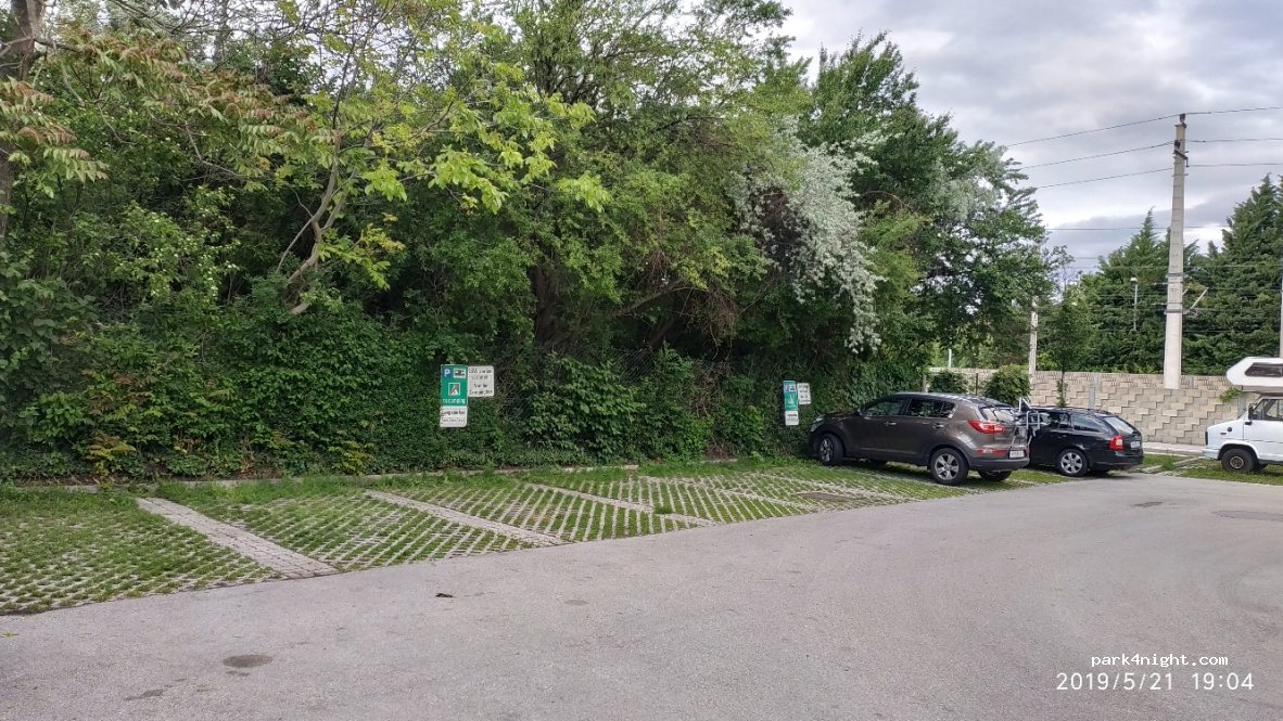 (2340) Mödling - 13 Doktor-Otto-Scheff-Weg — foto