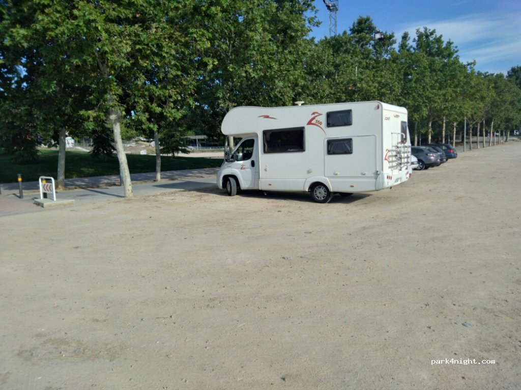 (28830) San Fernando de Henares - 2 Avenida de San Sebastian — foto