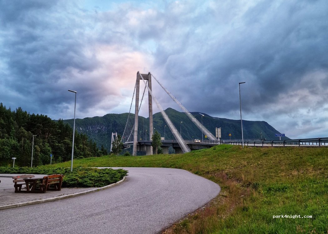 (6633) Gjemnes - Unnamed Road — foto 3