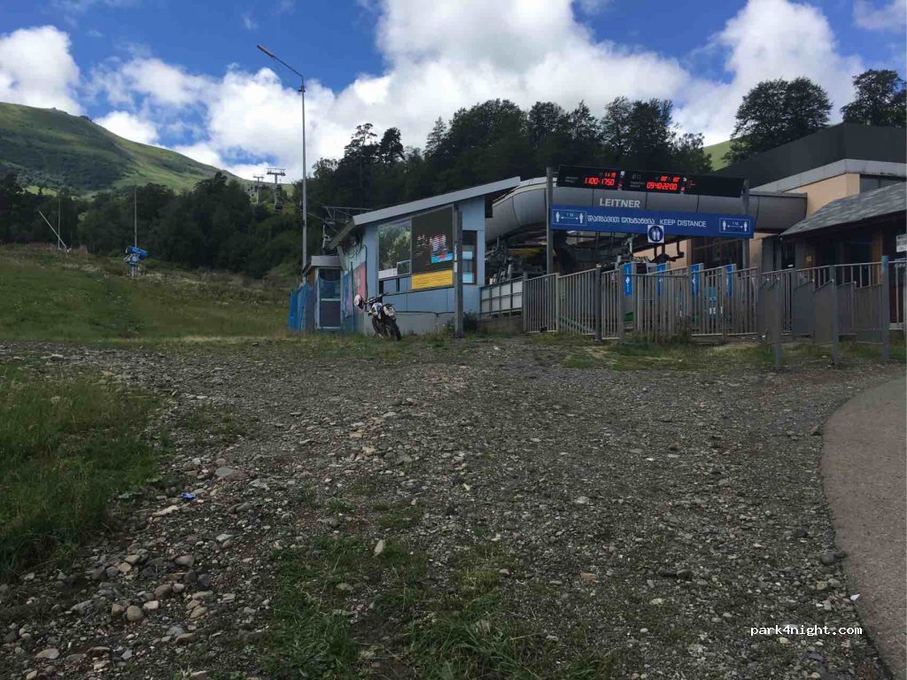 ( 1200) Bakuriani  - Unnamed Road — foto 3