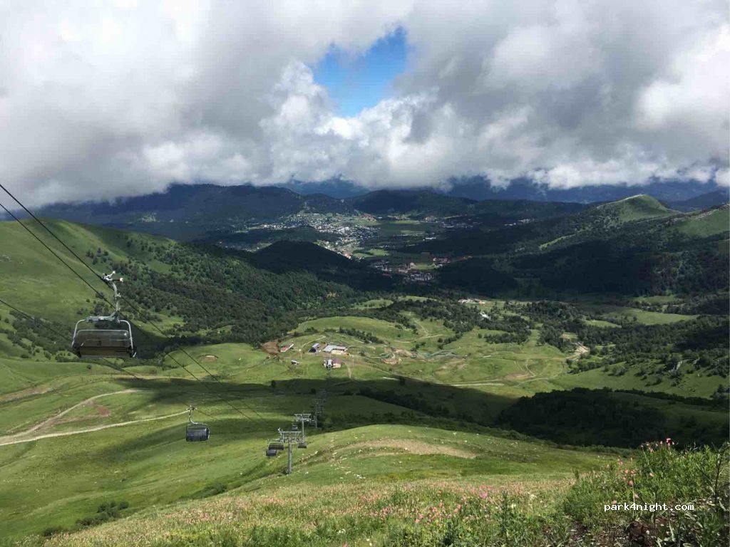 ( 1200) Bakuriani  - Unnamed Road — foto 4