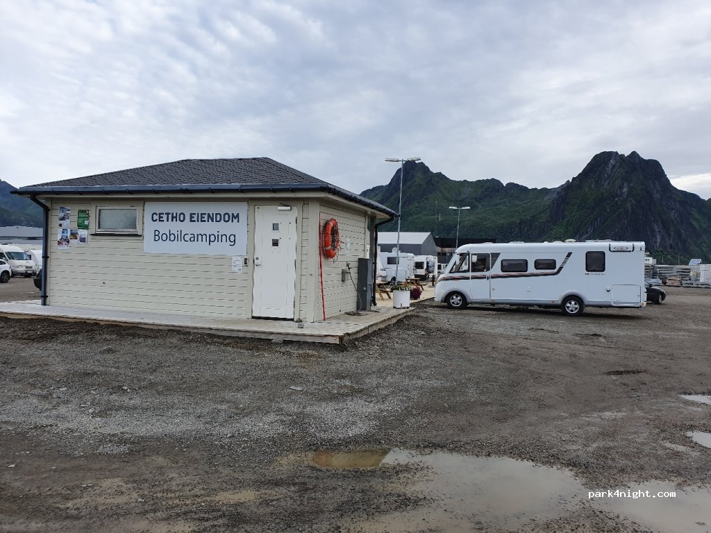 (8300) Svolvær - 25 Vorsetøyveien — foto 2