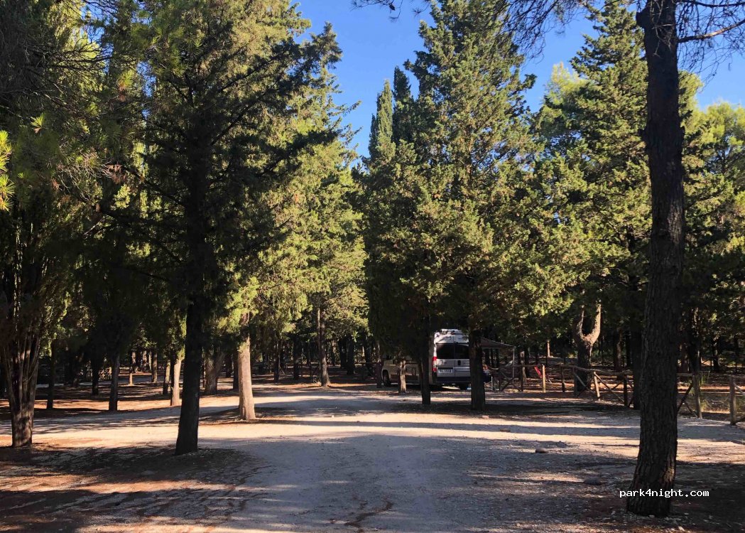 (70020) Cassano delle Murge - Unnamed Road — foto 3