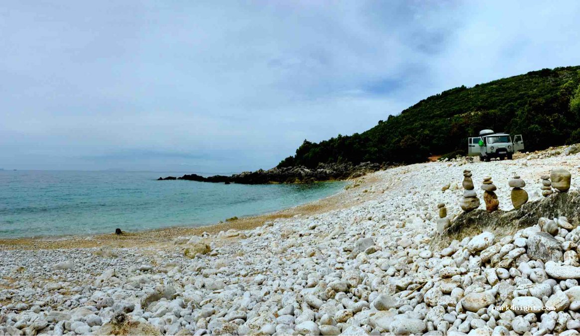 () Jala Beach, - Unnamed Road — foto