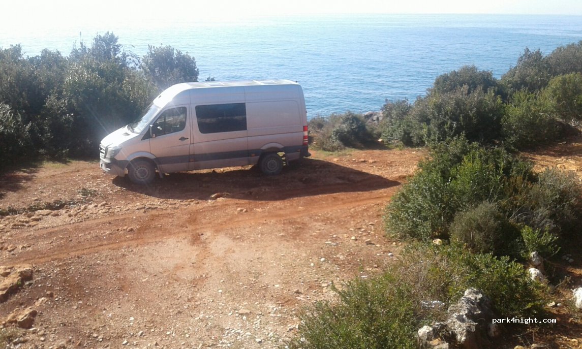 () Jala Beach, - Unnamed Road — foto 3