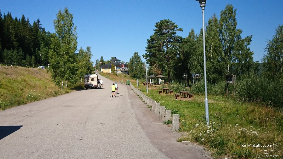 (777 91) Smedjebacken - 66 — foto 2