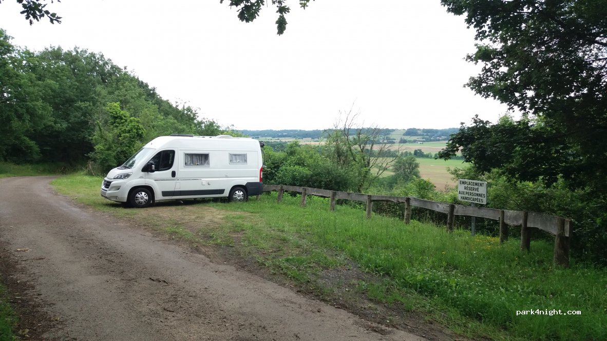 (40320) Pimbo - Unnamed Road — foto