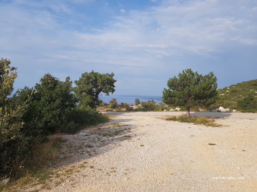 (52222) Skitača - Unnamed Road — foto