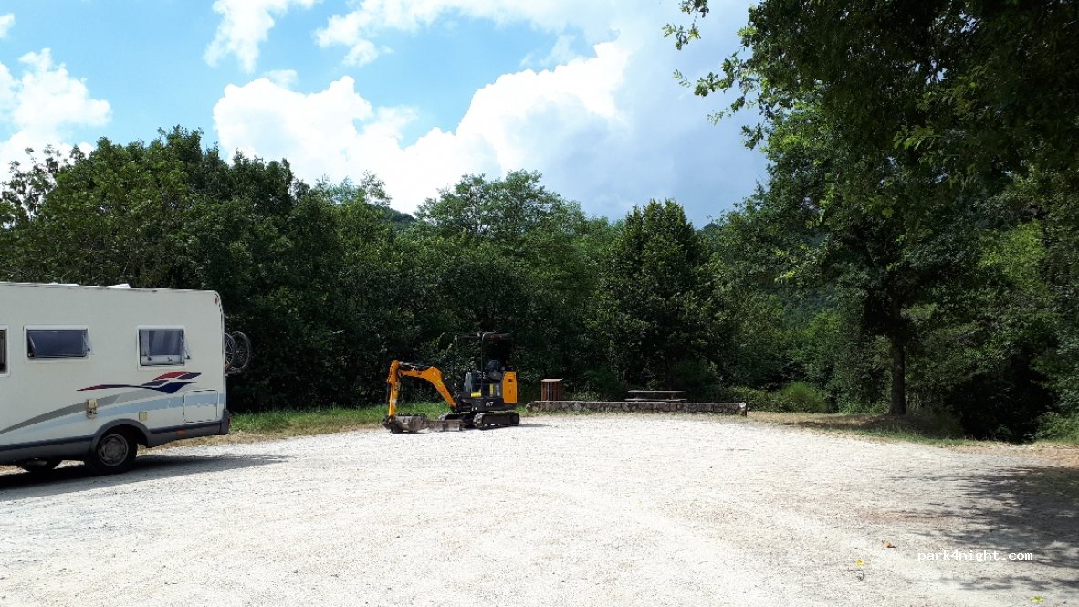 (63440) Saint-Rémy-de-Blot - D109 — foto
