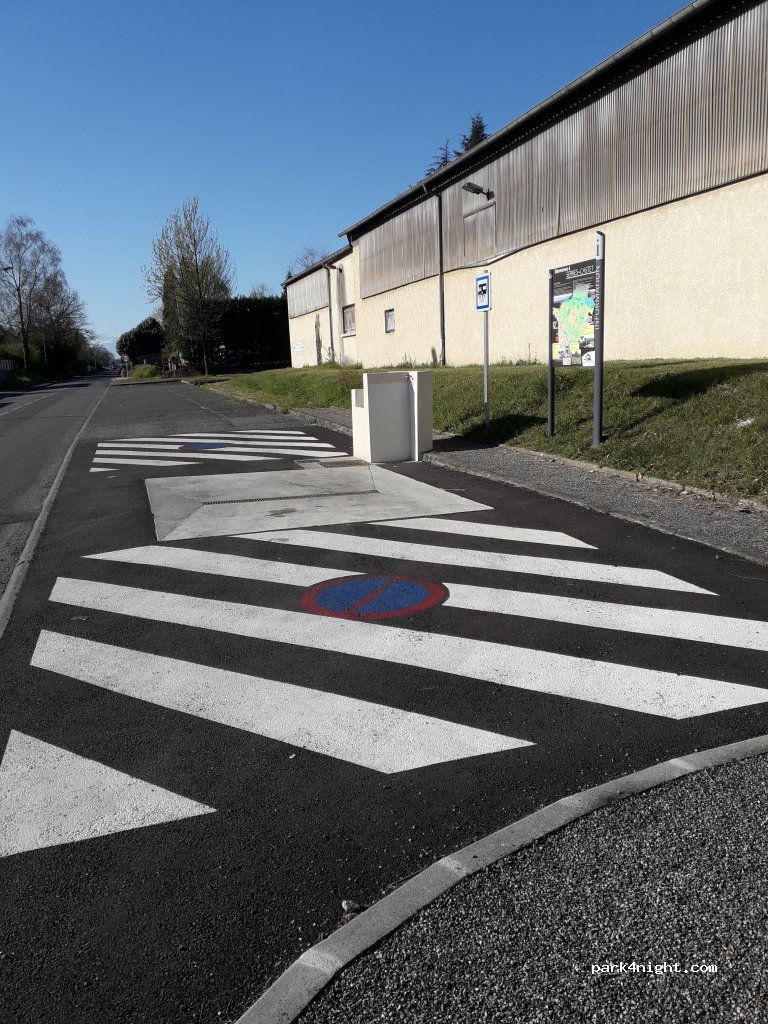 (64121) Serres-Castet - 79 Rue de la Vallée d'Ossau — foto