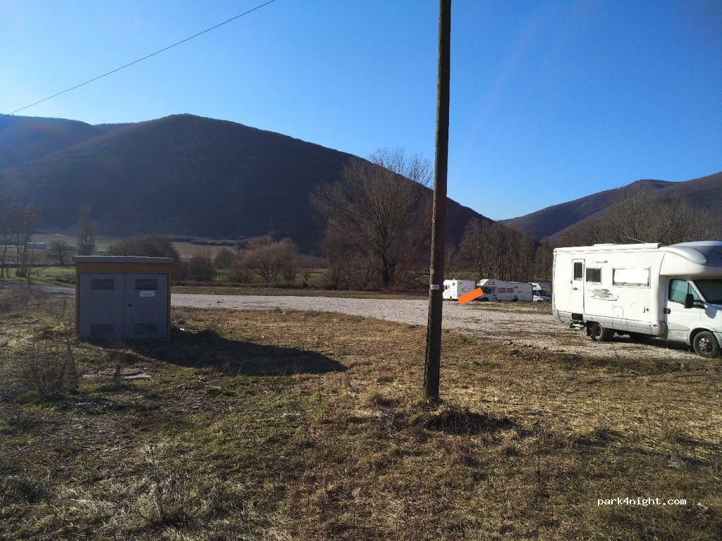 (06046) Norcia - 26 Via Meggiana — foto