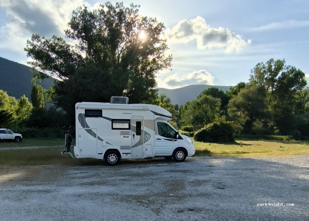 (06046) Norcia - 26 Via Meggiana — foto 4