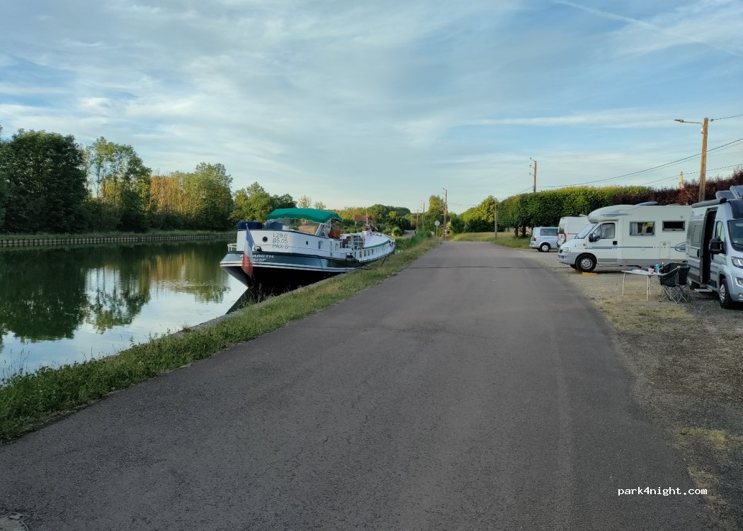 (89160) Lézinnes - 13 Rue des Auvis — foto 3