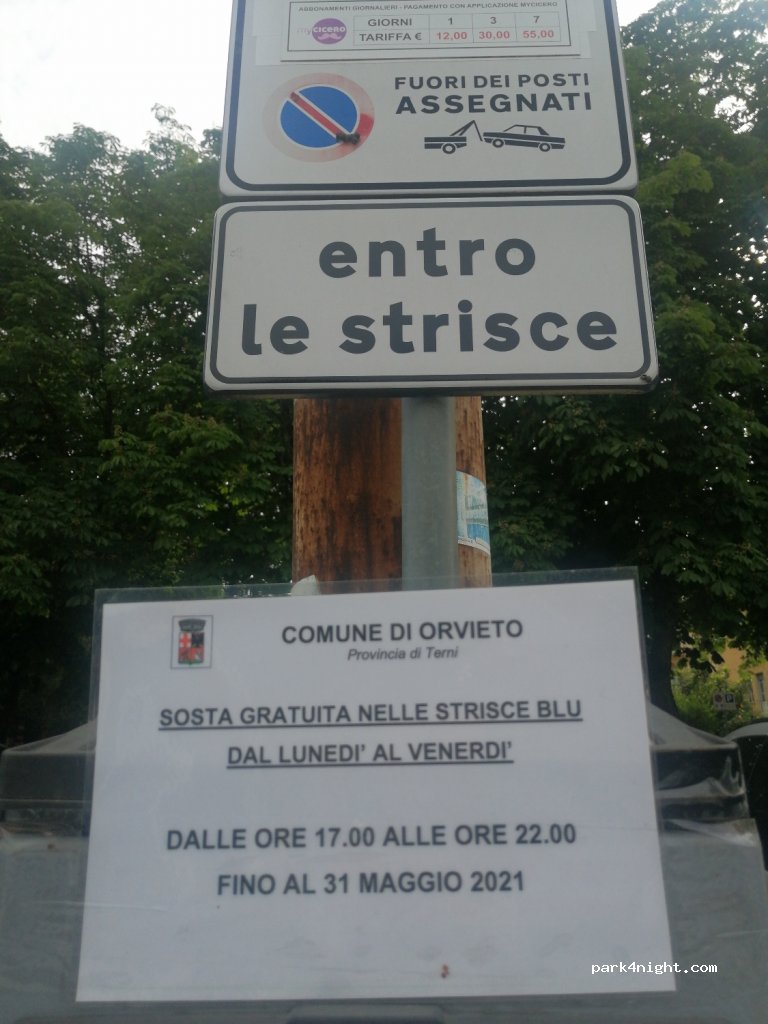 (05018) Orvieto - 6 Piazza Cahen — foto 2
