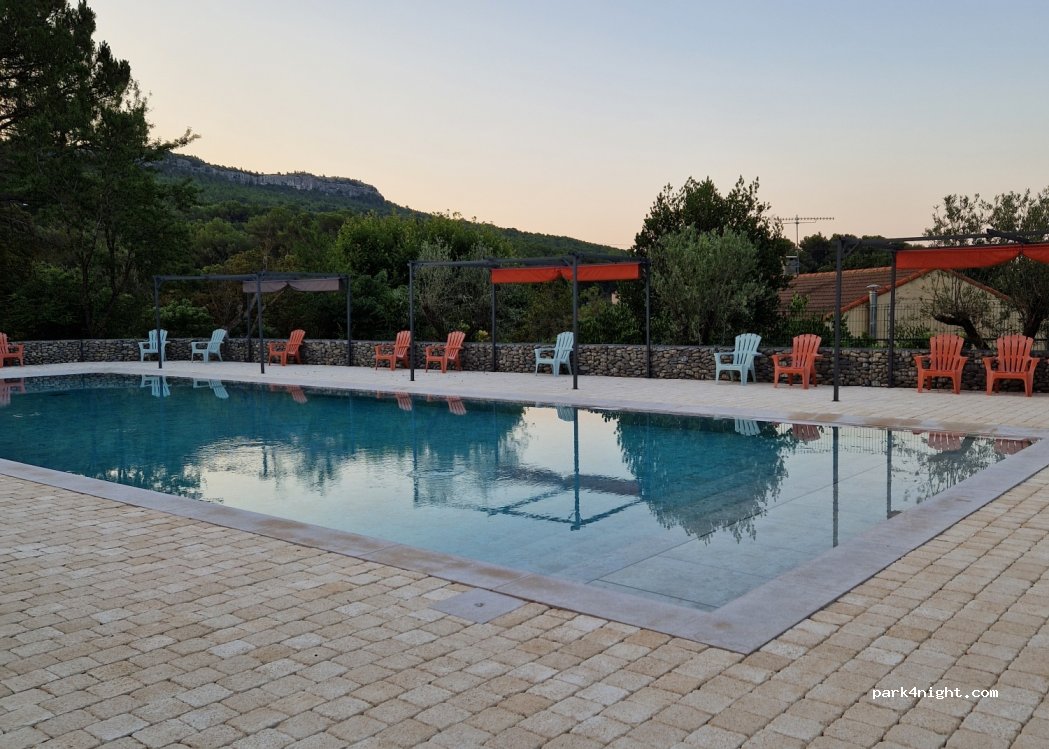 Camping Sainte Victoire** — foto 3