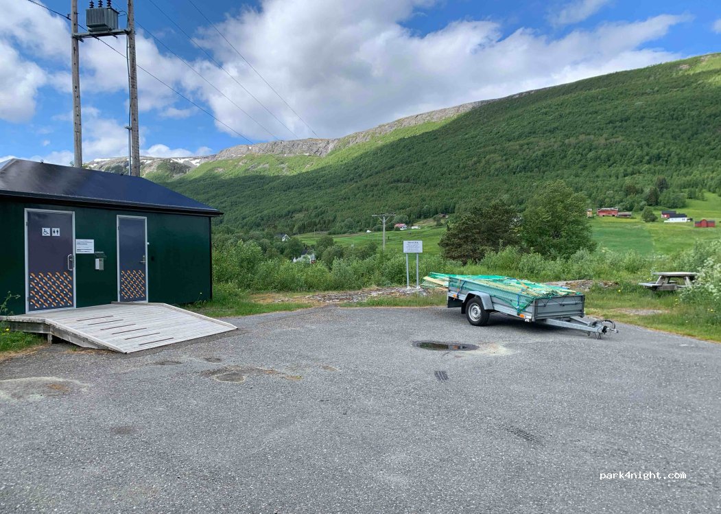 (8100) Misvær - 2 Primær Fylkesveg 812 — foto 4