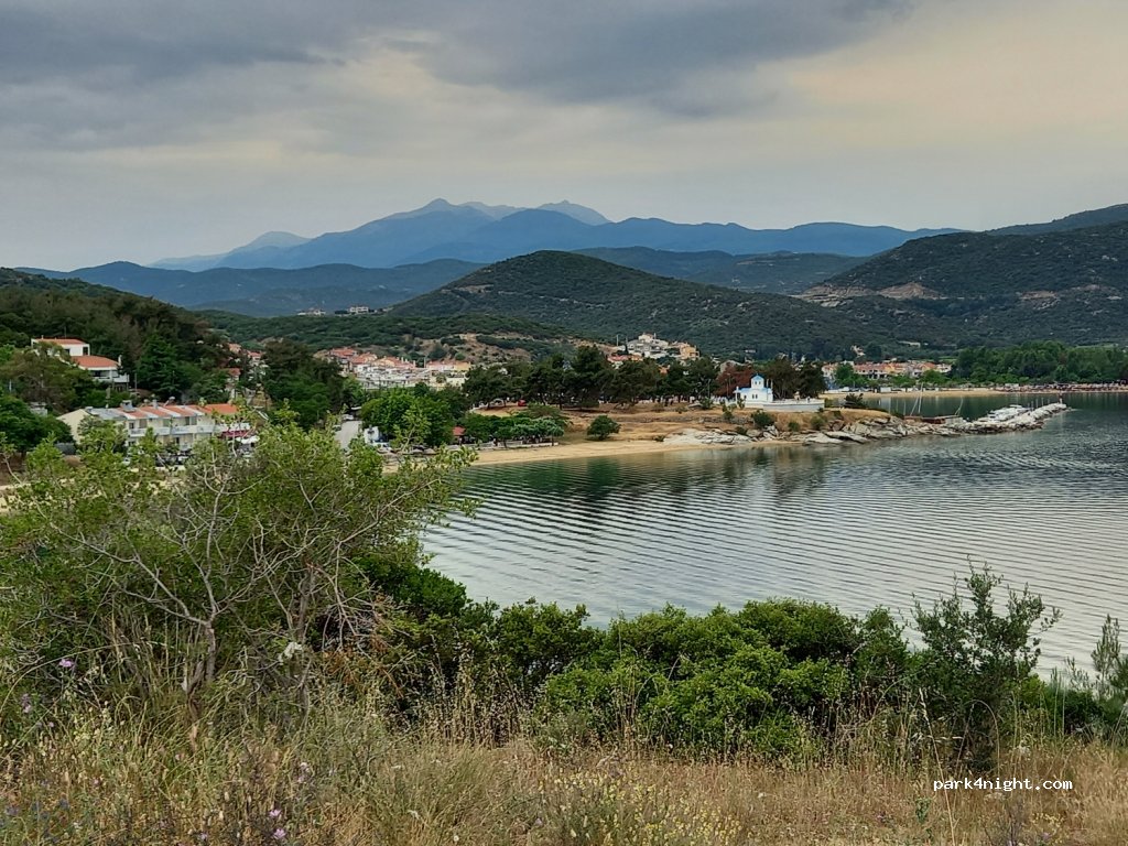 (640 07) Nea Iraklitsa - Unnamed Road — foto 3