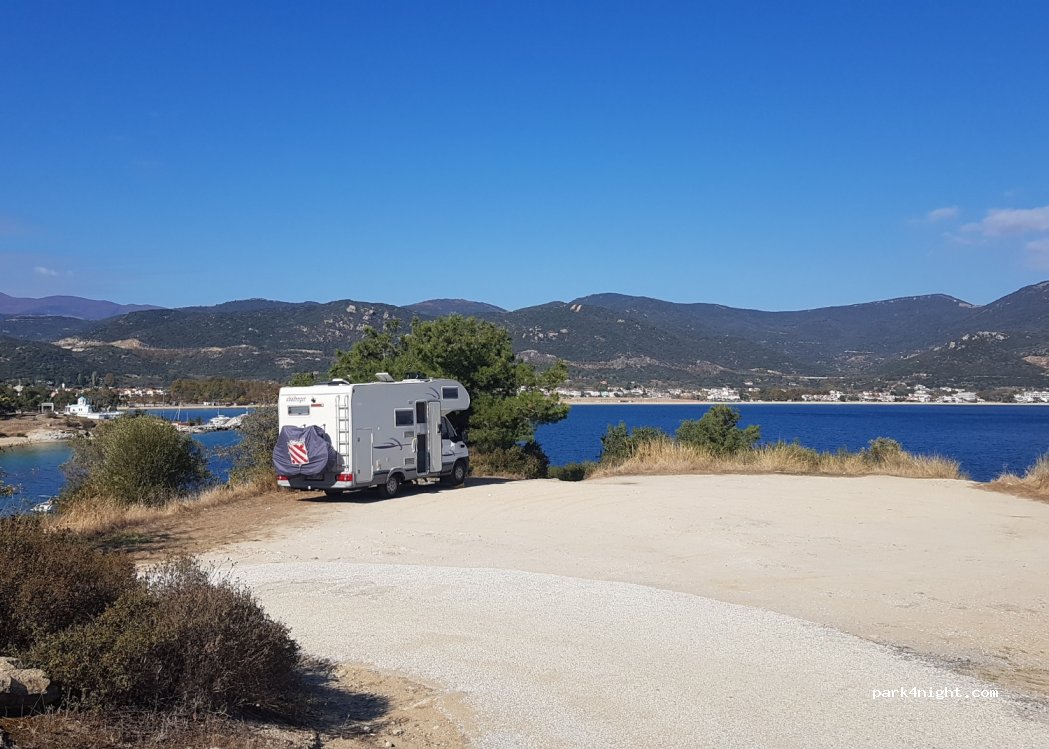 (640 07) Nea Iraklitsa - Unnamed Road — foto 5