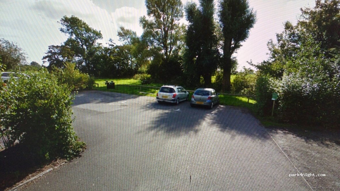 (GL7 3AL) Lechlade - A361 — foto