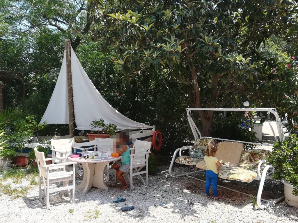 Camping Nea Makri — foto