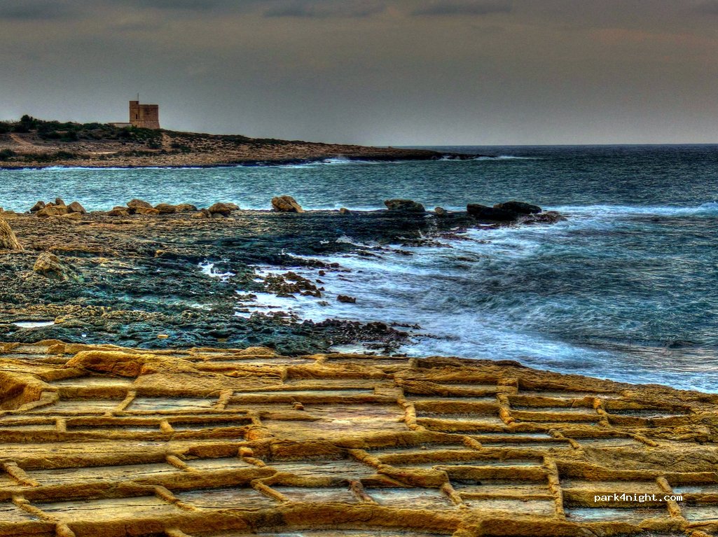 () Naxxar - Tul Il-Kosta — foto