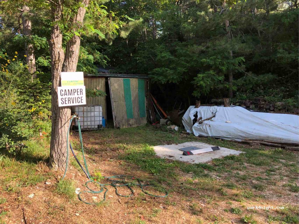 Camping Funivia Del Gran Sasso — foto