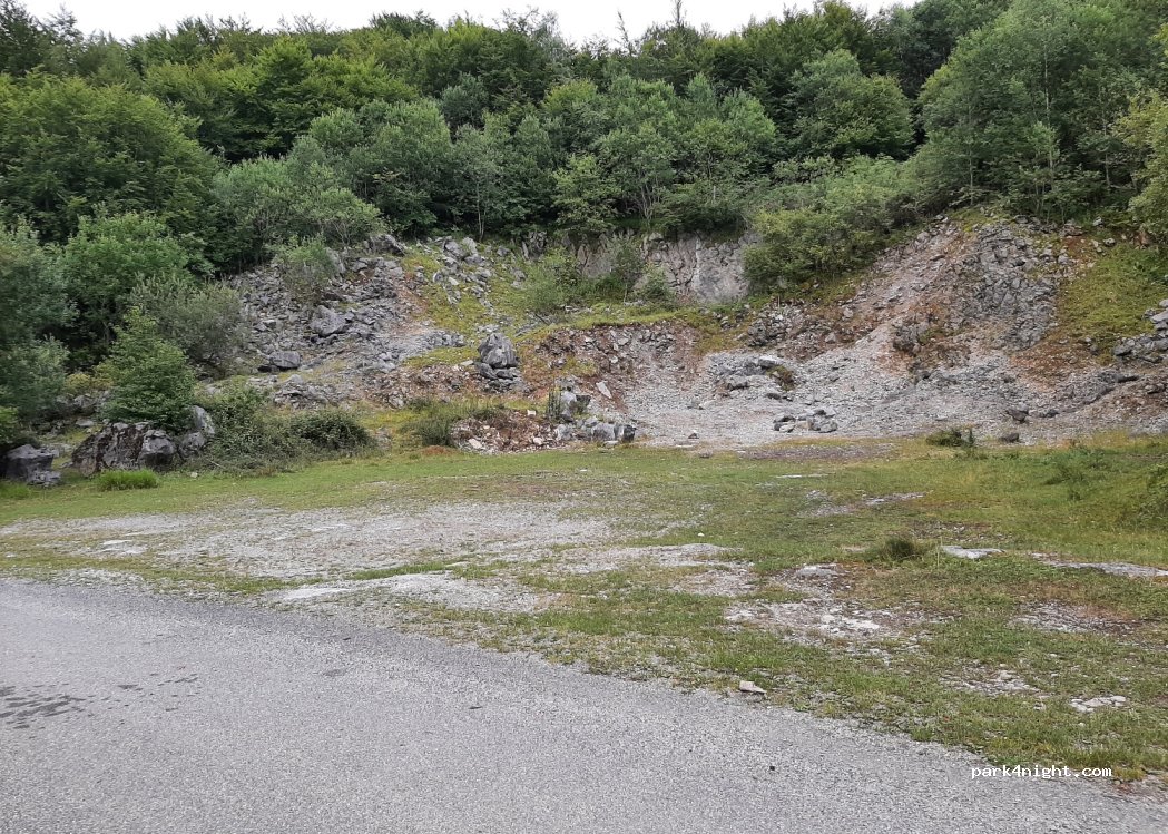 (65130) Esparros - Unnamed Road — foto 2
